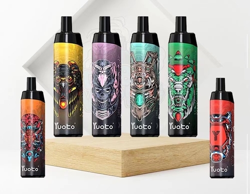 버릴 수 있는 YUOTO THANOS 5000 퍼프는 14ML 쥬스를 기화시킵니다